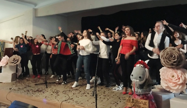 Ð¤ÑÐ½Ð°Ð»ÑÐ½Ð° Ð¿ÑÑÐ½Ñ Ñ Ð²Ð¸ÐºÐ¾Ð½Ð°Ð½Ð½Ñ Ð¿ÐµÑÑÐ¾ÐºÑÑÑÐ½Ð¸ÐºÑÐ²