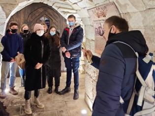 Студенти ТНПУ відвідали підземелля та вежу Тернопільської катедри (ФОТО)