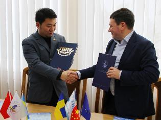 Угода між ТНПУ ім В.Гнатюка та StudyAboard Center   стала ще одним кроком   українсько-китайського освітнього співробітництва (ФОТО)