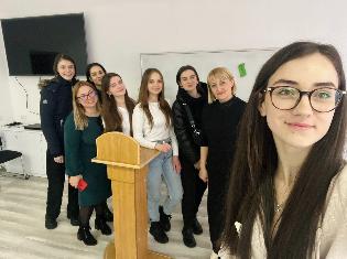 На науковому семінарі студенти-журналісти ТНПУ вчилися протидіяти російській пропаганді (ФОТО)
