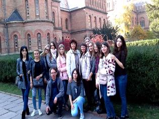 Студенти психолого-педагогічного відділення відвідали  мальовничу столицю Буковини