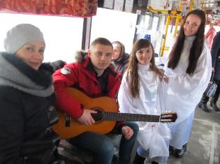 ЗМІ про нас. У тролейбусі в Тернополі можна було зустріти святого Миколая (ФОТО)