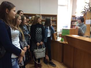 Студенти факультету іноземних мов відвідали обласну універсальну бібліотеку (ФОТО)