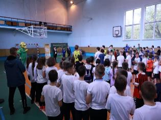 ЗМІ про нас. «Олімпійський урок #BeActive» в Тернополі пройшов у баскетбольному ритмі
