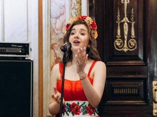ТНПУ вітає Уляну Шерстій, яка посіла ІІІ місце на Всеукраїнському конкурсі «Ше.Пісня» (ФОТО)