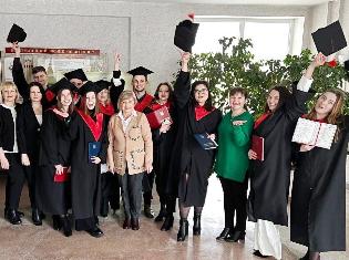 Вручення дипломів магістрам-журналіcтам ТНПУ (ФОТО)