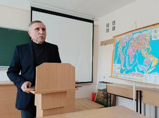 Відбулася відкрита лекція професора ТНПУ Мирослава Сивого на тему «Докембрійський етап розвитку Землі» (ФОТО)
