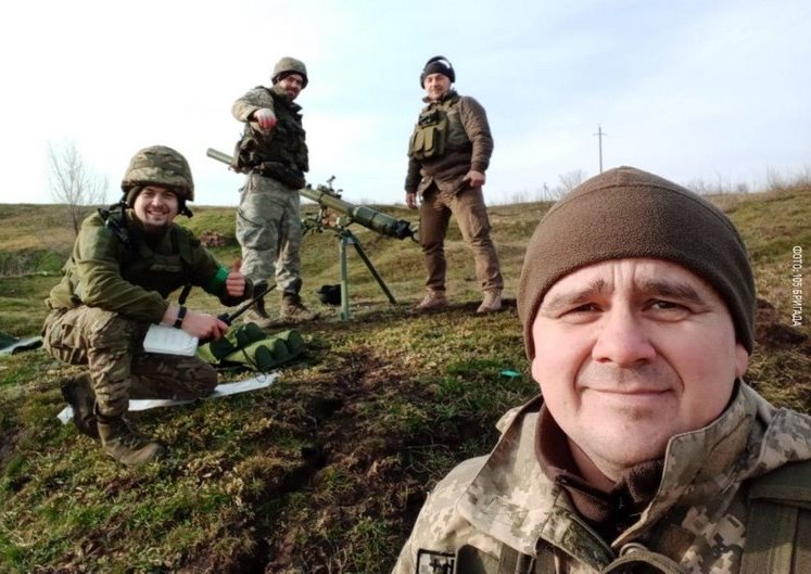 Володимир Брославський з побратимами