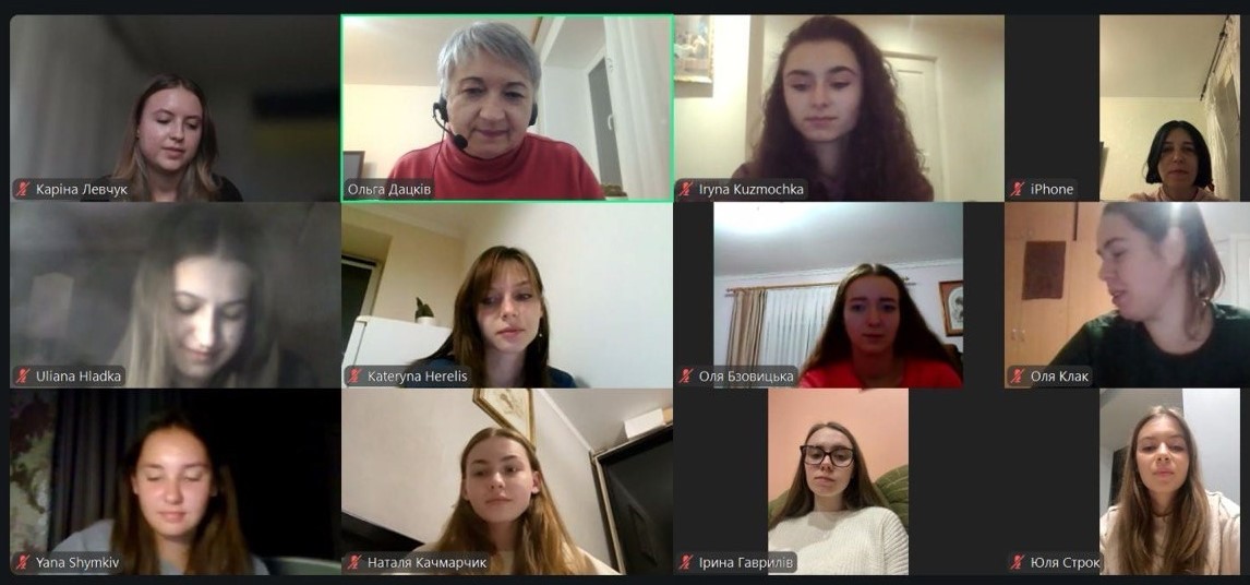 Під час онлайн зустрічі.jpg