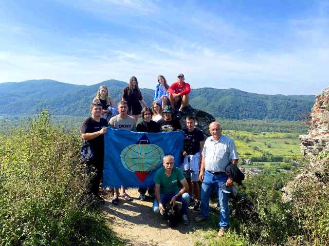 На згаслому вулкані у м. Хуст.jpg