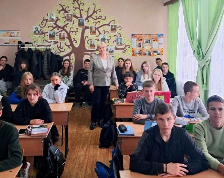  У ліцеї с.Гадинківці вже знайшли майбутнього абітурієнта хіміко-біологічного факультету