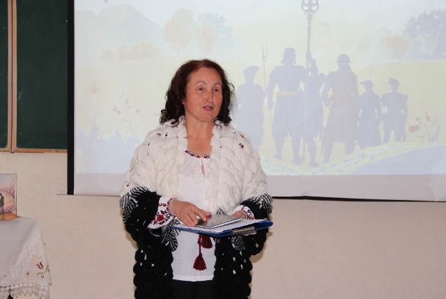  Виступає Надія Васильківська