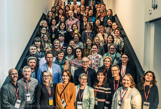 Учасники та організатори конференції. Фото Dag Stenvoll.jp