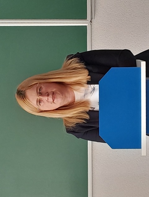 Основний доповідач - координатор ДФЗО в ТНПУ Леся Заставецька.jpg