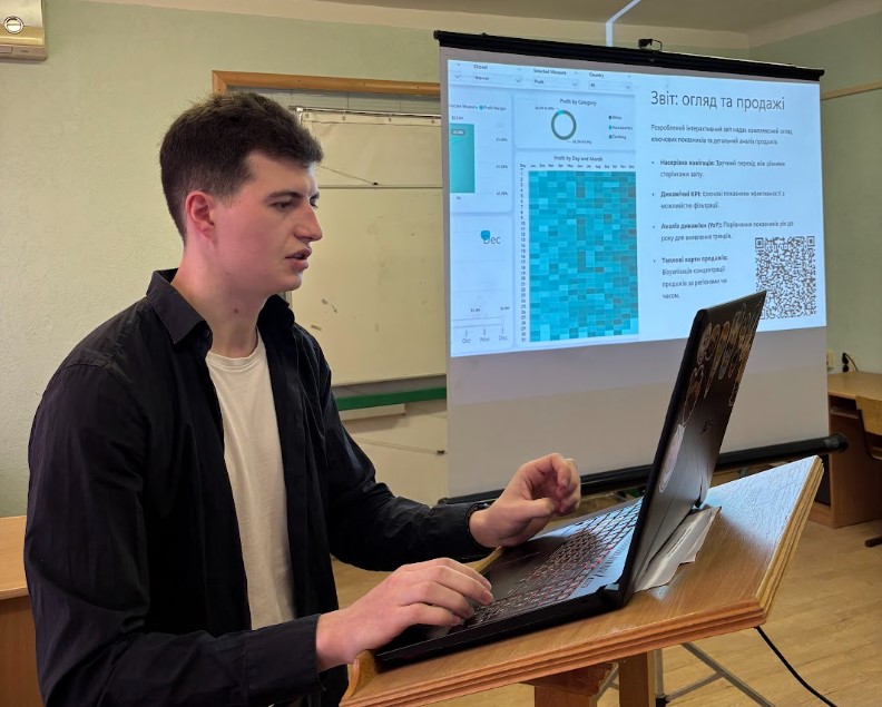  Захист кваліфікаційної роботи І.Шовага на тему «Методи візуалізації великих даних у бізнес-аналітиці»