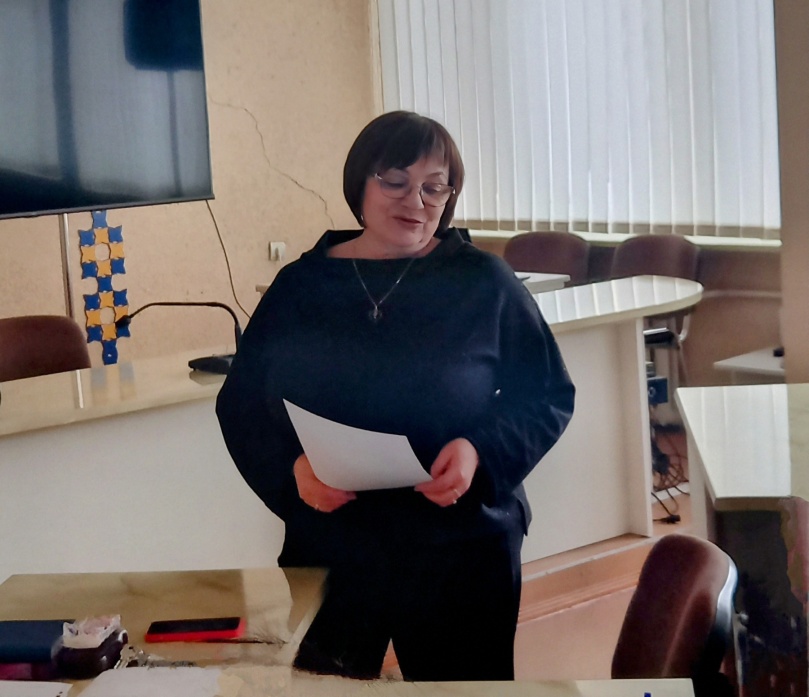 Надія Дробик веде засідання науково-методичної ради