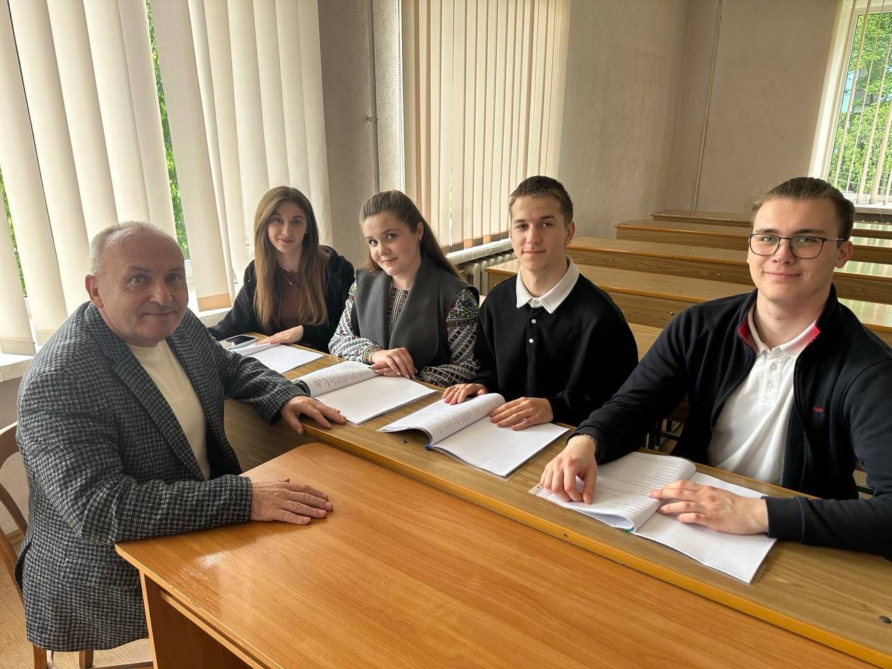 Проблемна група «Прикладні задачі математичного аналізу»