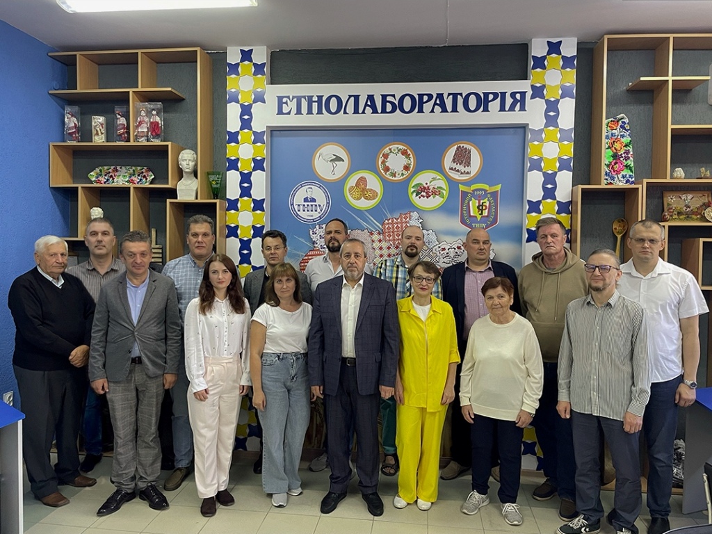 Кафедра історії України, археології та спеціальних галузей історичних наук Кафедра історії України, археології та спеціальних галузей історичних наук