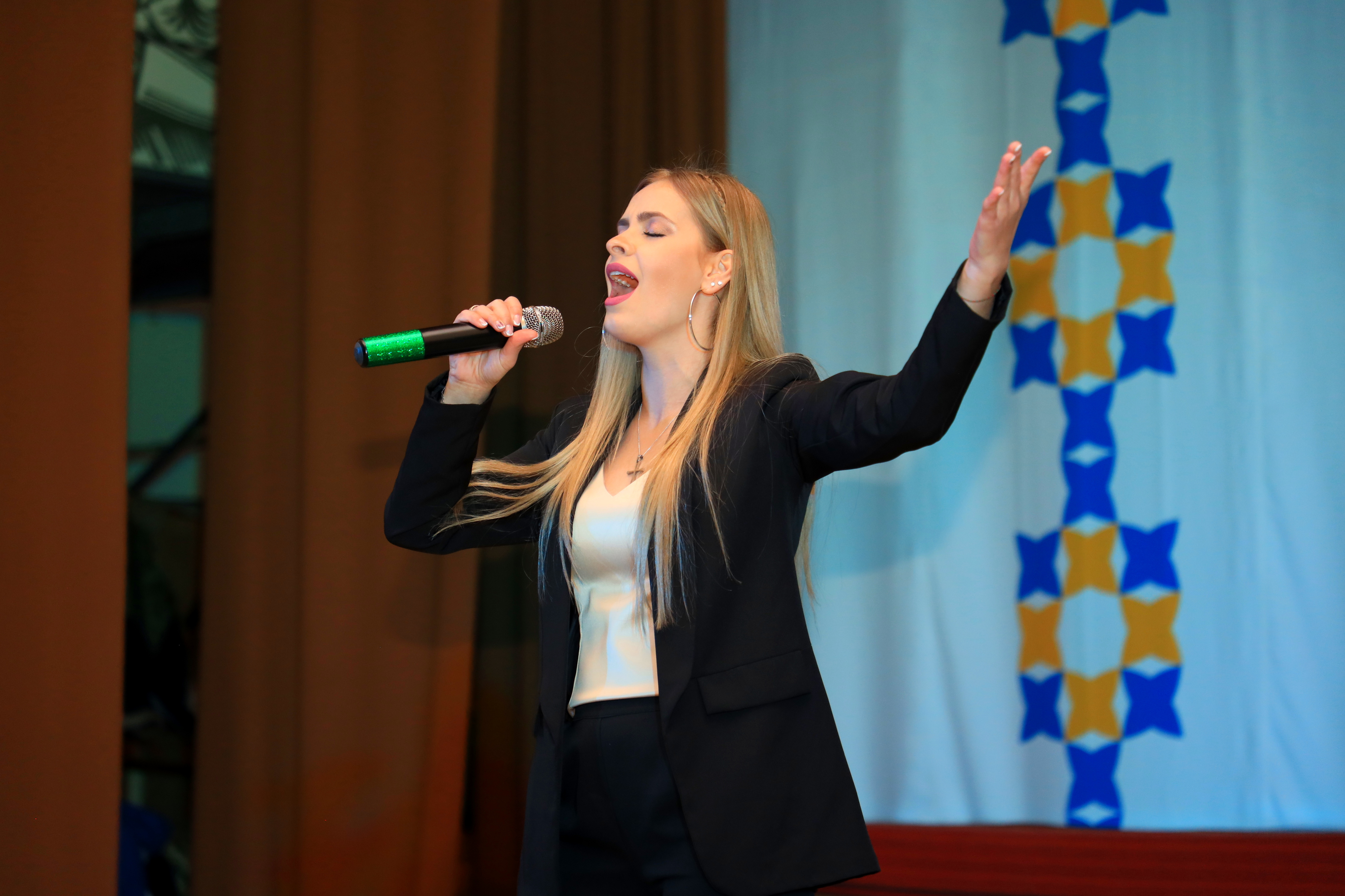 Незабутні чисті голоси