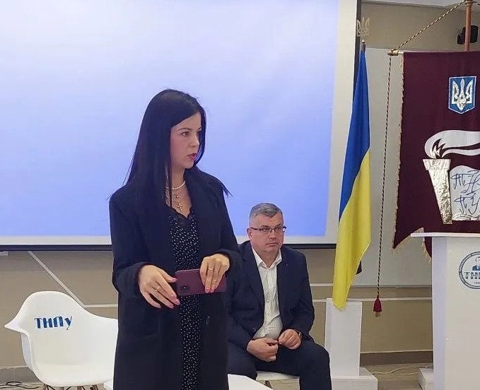 Слово має методист центру Ірина Тернова