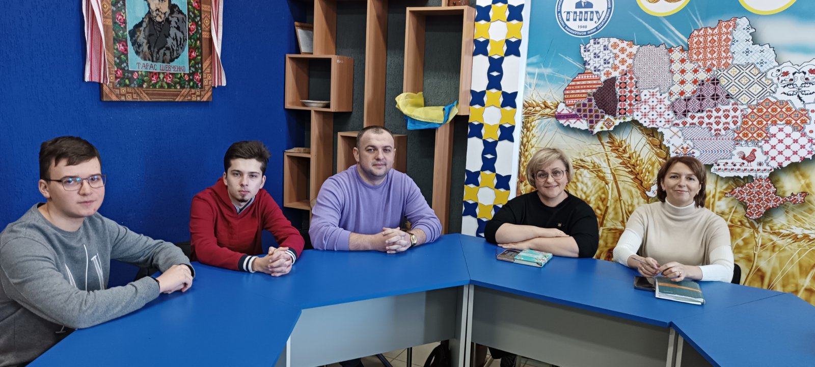 Учасники засідання