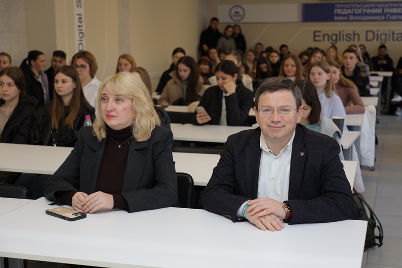 Вітальні слова від Богдана Буяка та Ірини ЗадорожноїВітальні слова від Богдана Буяка та Ірини Задорожної