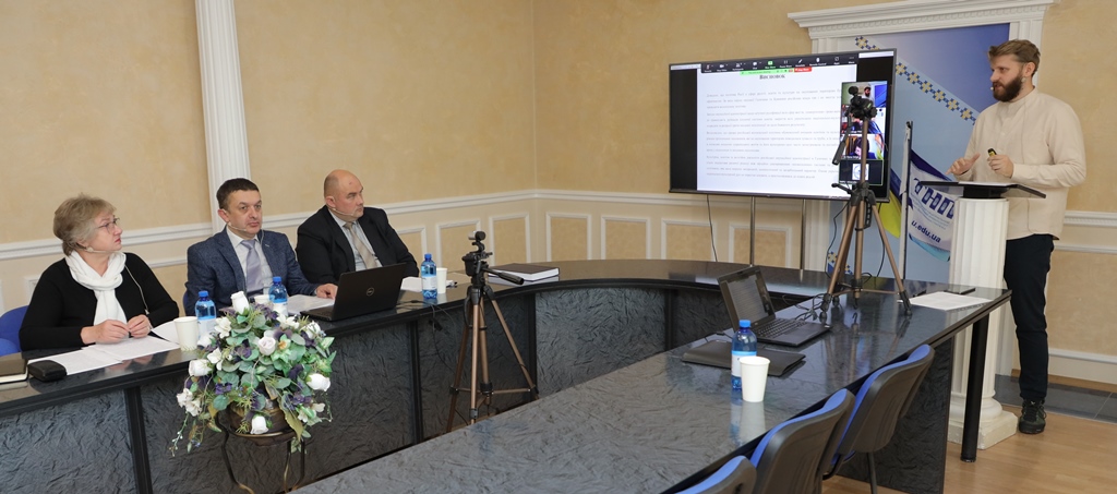 Вітаємо Ковбасу Василя Михайловича з успішним захистом дисертації 