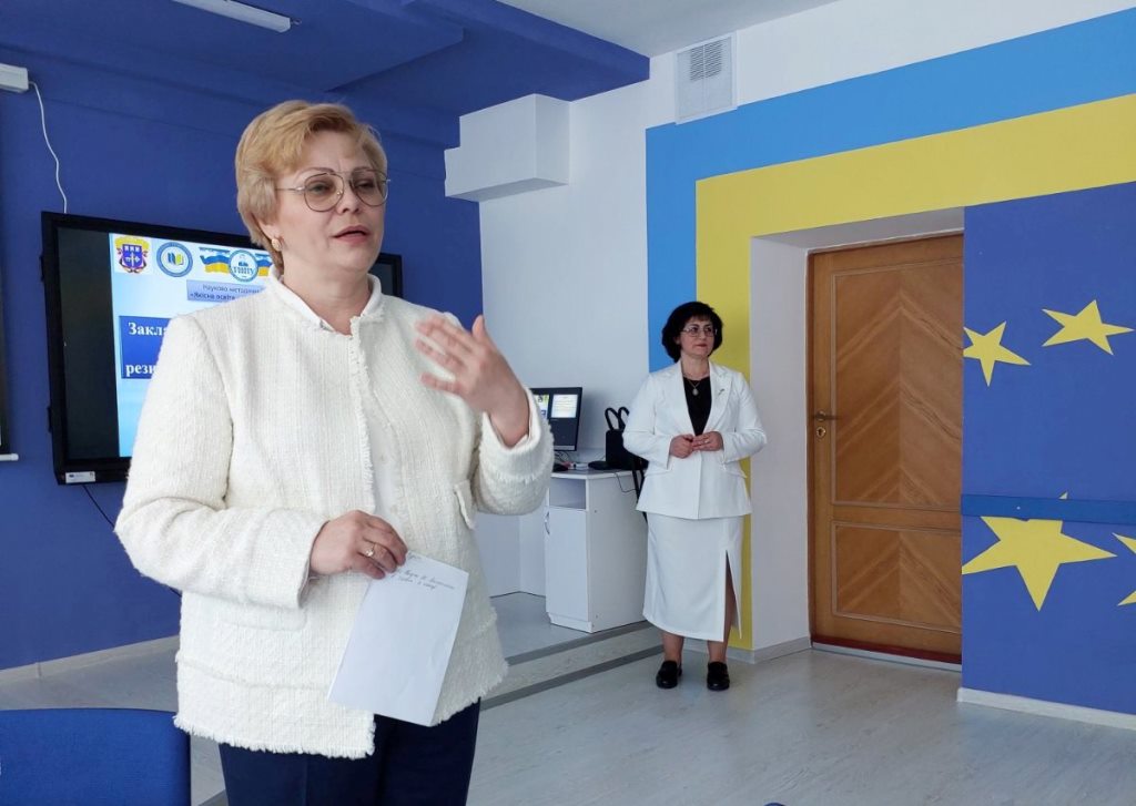 Як зазначила Марина Орап, заклад освіти має слугувати осередком безпеки для учнів