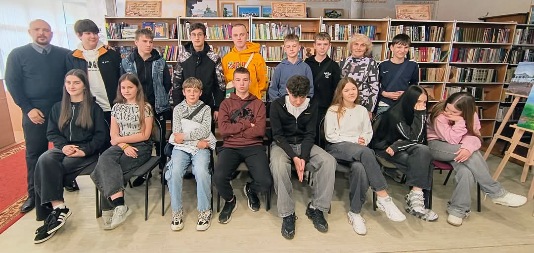  Учасники заходу.jpg