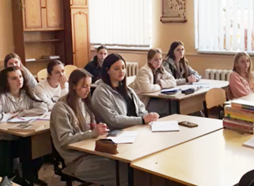 Старшокласники Бережанського ліцею.png