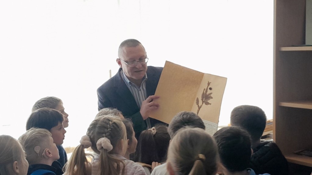 Ботаніка – це надзвичайно цікаво! Ознайомлення з гербарними колекціями під керівництвом завідувача лабораторією Руслана ЯВОРІВСЬКОГО