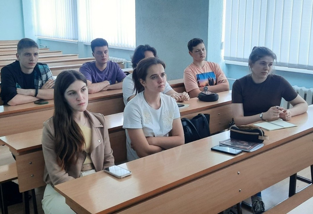  учасники зустрічі.jpg