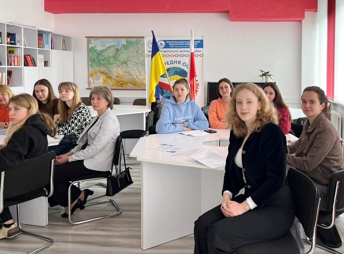  Захід пройшов в атмосфері активного обговорення та професійного полілогу, що сприяло обміну думками та поглибленню знань..jpg
