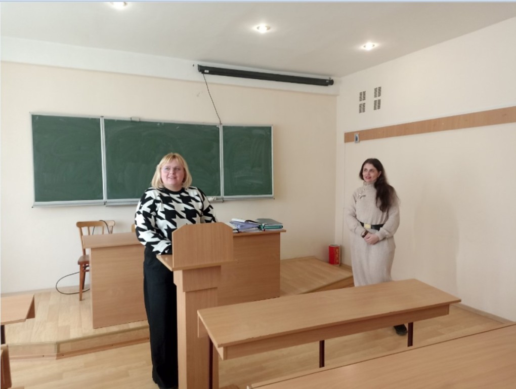 Доповідає Ірина Шульга