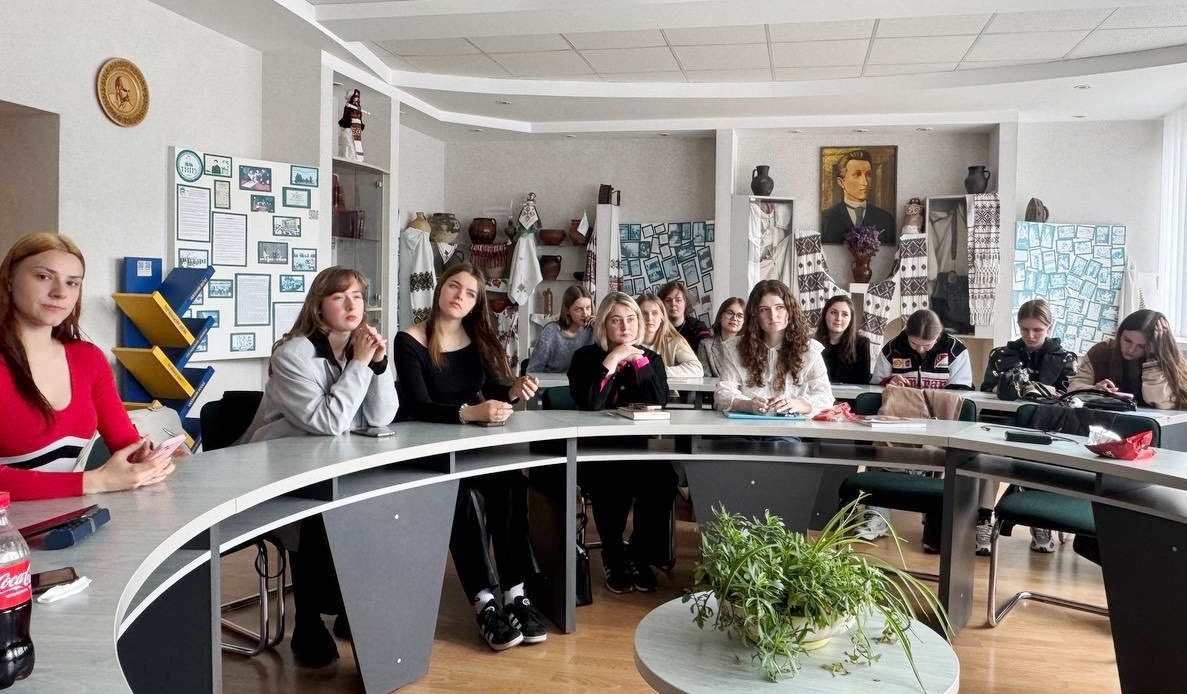 Учасники фокус-групи