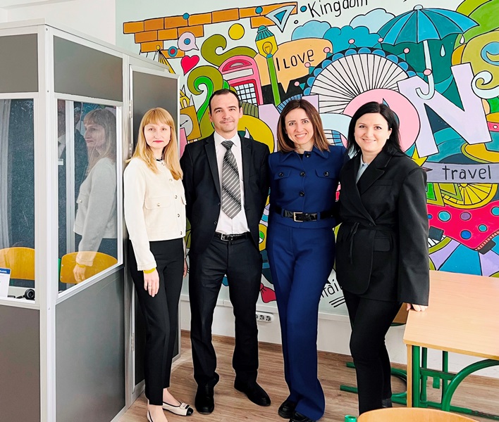   Зустріч представників ТНПУ з доц. Юрієм Великородою.jpg