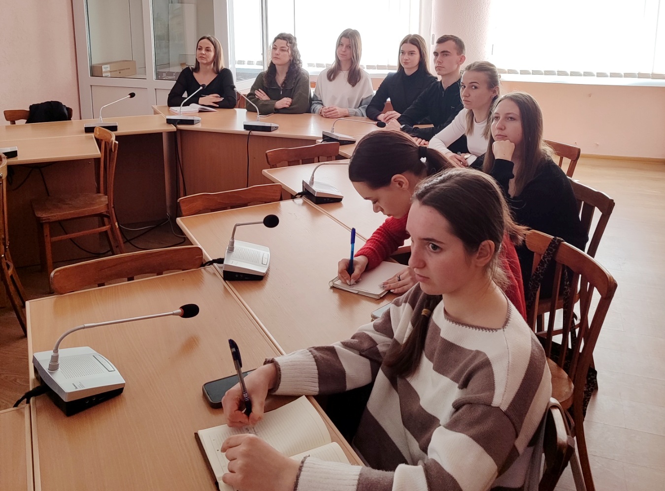   3. Дискусійна платформа.jpg