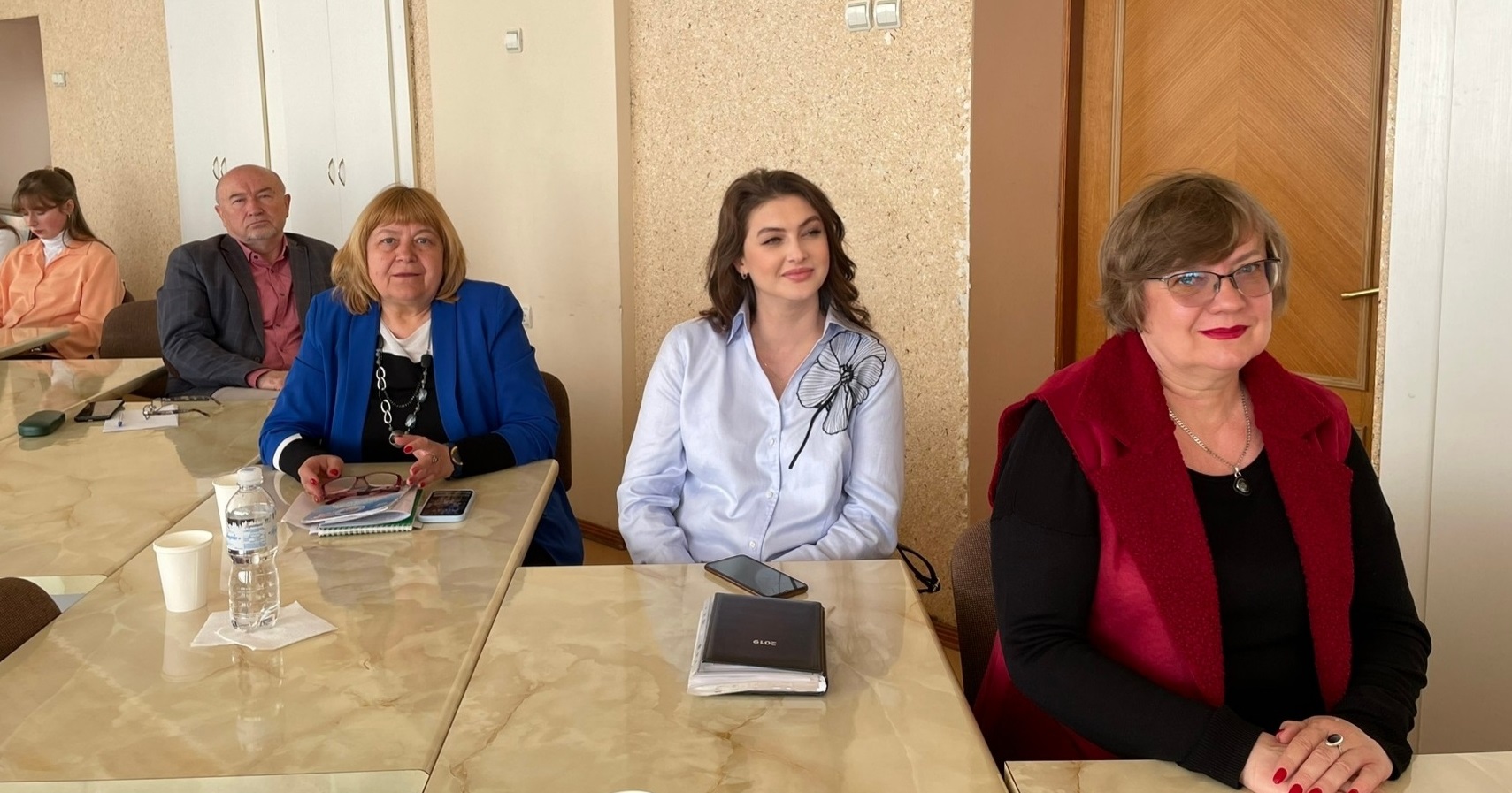  Викладачі факультету філологіі і журналістики