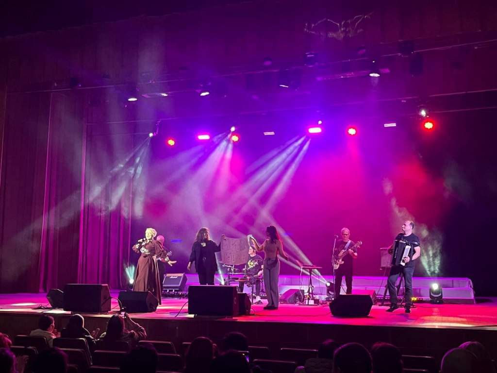 Ми Вас любимо!