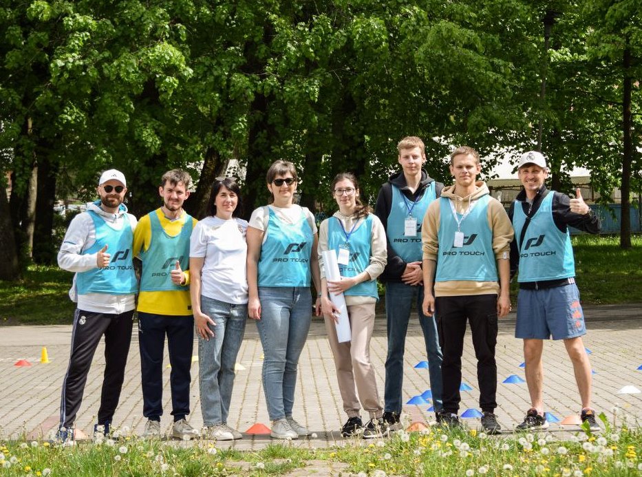 Організатори активностей заходу - студенти та викладачі факультету фізичного виховання.jpg