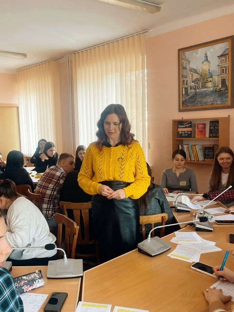 Практичний аналіз стилів лідерства під керівництвом ведучої тренінгу Катерини Буряк