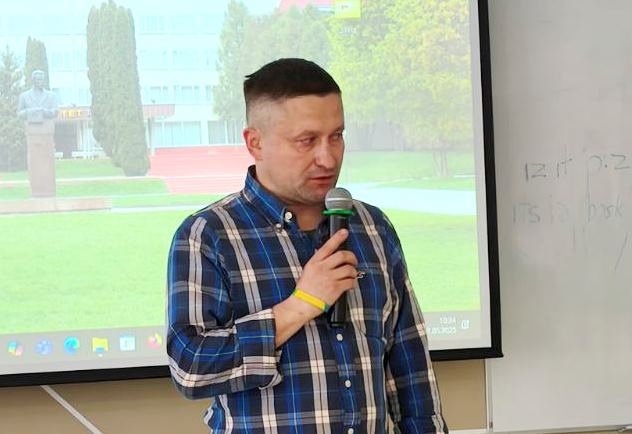Виступ Ігоря Сцібайло - воїна ЗСУ.jpg