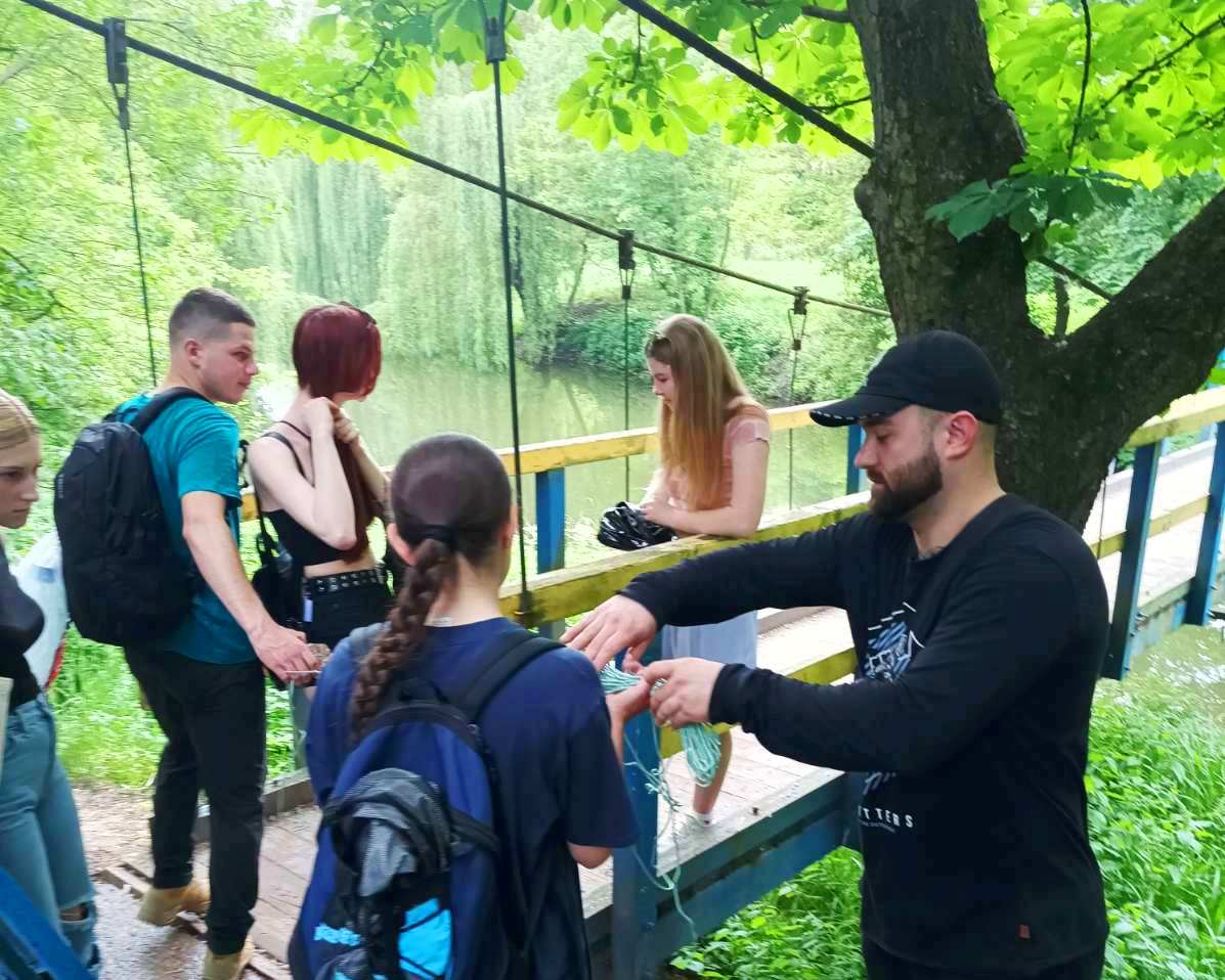  Дослідження гідрологічних та гідрометричних параметрів р. Серет в гідропарку Сопільче. (1).jpg