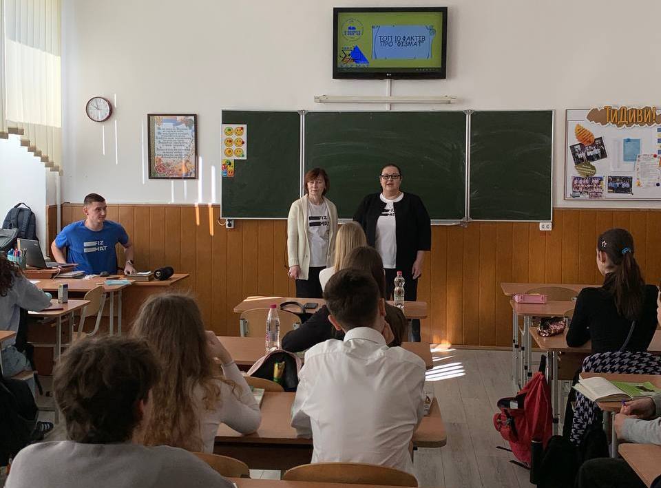 Спікери Гоменюк Ганна та Хохлова Лариса