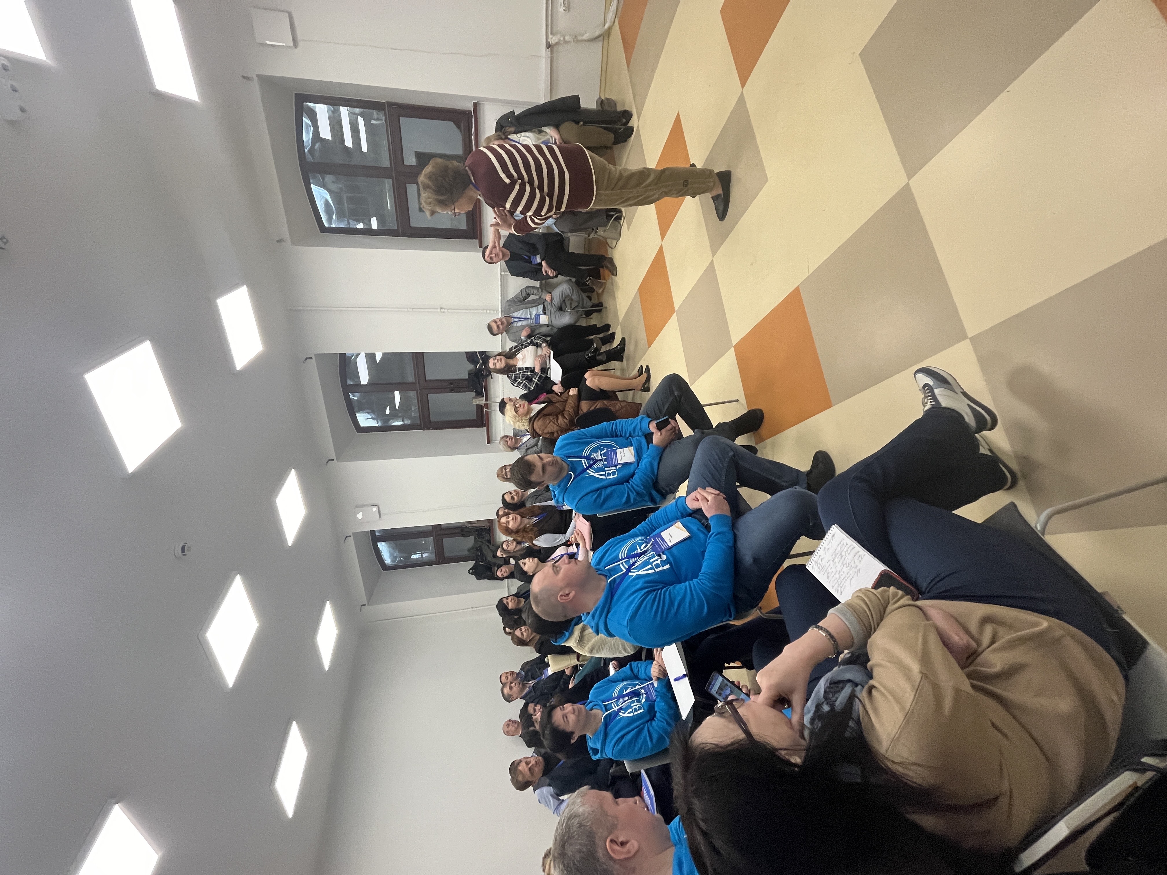 Робота в укритті Робота в укритті