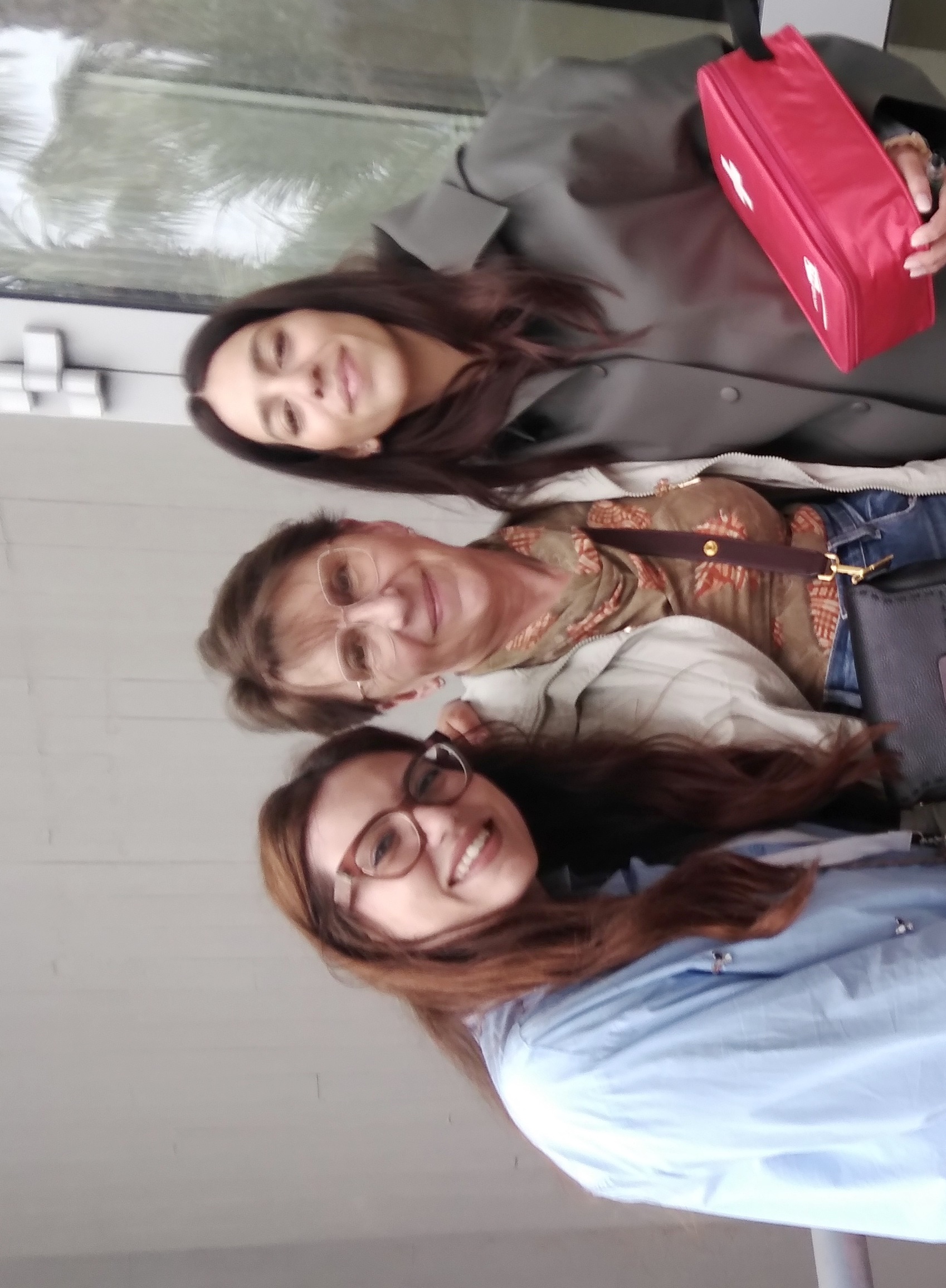  з аспірантками проф Фаджіо..jpg