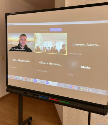 Перспективи професійного становлення backend-розробника: зустріч студентів фізико-математичного факультету ОП «Комп’ютерна математика» зі стейкхолдером Безкоровайним Вячеславом