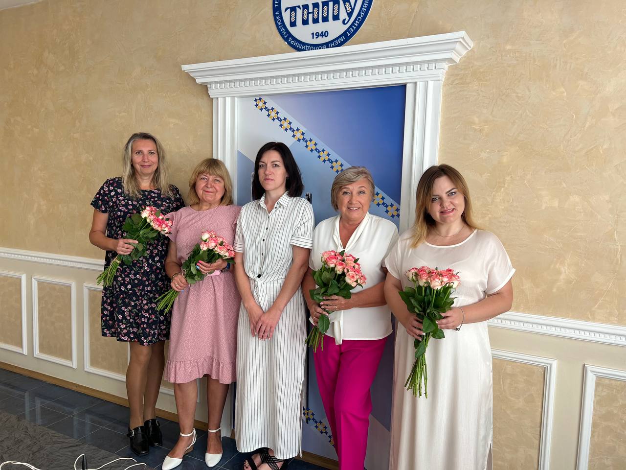 Вітання із успішним захистом