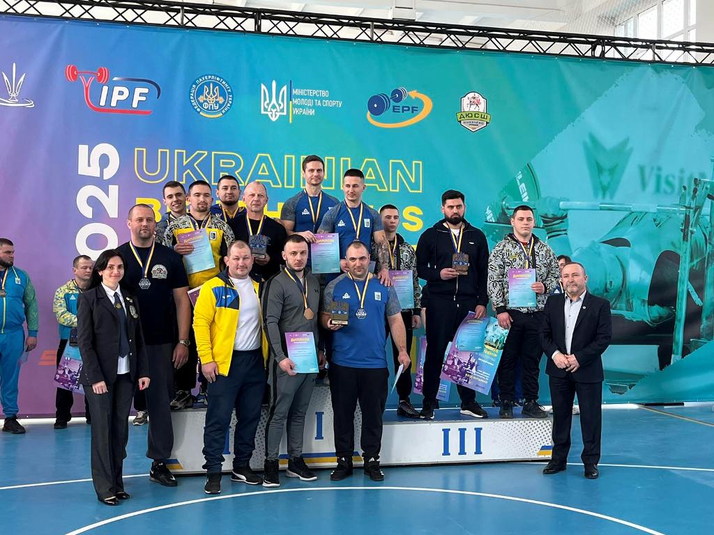 Збірна команда Тернопільської області - третій рік поспіль чемпіон України серед чоловіків