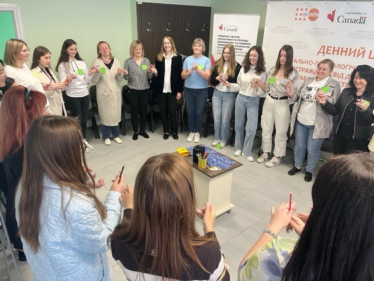 Студенти ПБУ-41 проводять психологічний тренінг.jpg